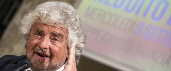Beppe Grillo durante la conferenza stampa al Senato sul reddito di cittadinanza, Roma, 09 settembre 2015. ANSA/ ANGELO CARCONI
